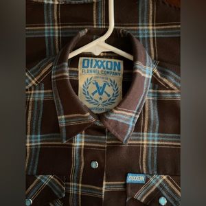 ◦	Dixxon Flannel Women’s S
	◦	Used in excellent condition
	◦	Fits true to size